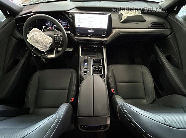 5TDAAAB65TS082494 2026 LEXUS TX Серый Вид панели приборов