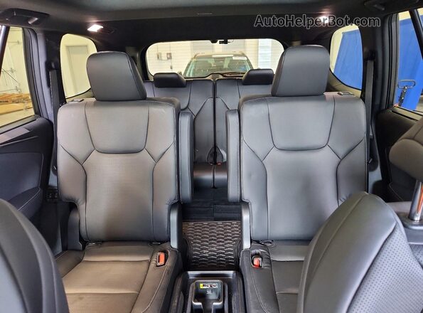 5TDAAAB67SS021310 2025 LEXUS TX Белый Вид задних сидений