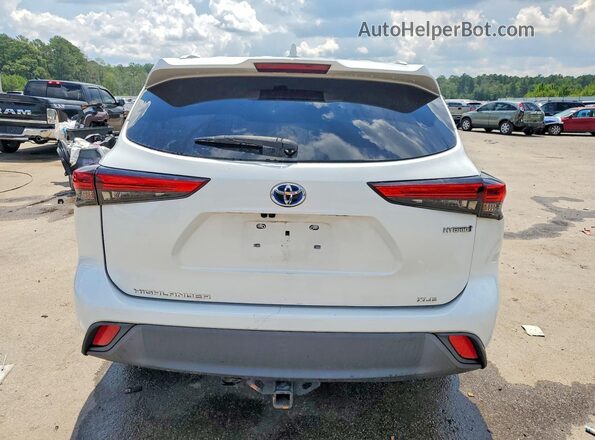 5TDAARAH5NS510312 2022 TOYOTA HIGHLANDER White უკანა ხედი