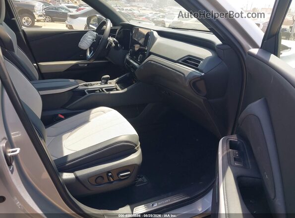 5TDABAB64SS010648 2025 LEXUS TX 500H Silver Vista interior delantera