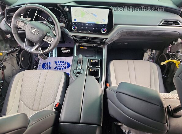5TDABAB69TS018844 2026 LEXUS TX Gray Widok deski rozdzielczej
