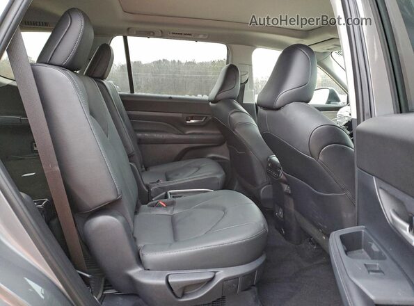 5TDACAB50SS063934 2025 TOYOTA GRAND Gray უკანა სავარძლების ხედი