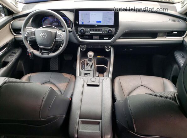 5TDACAB53RS014592 2024 TOYOTA GRAND Black Առջևի վահանակի տեսք