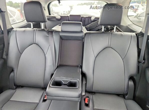 5TDACAB54TS069365 2026 TOYOTA GRAND White Հետևի նստատեղերի տեսք