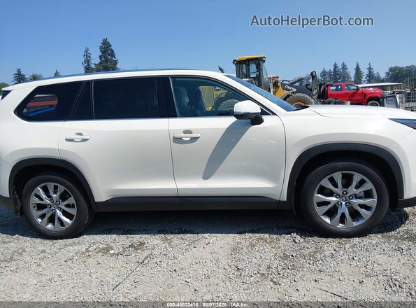 5TDACAB58RS003538 2024 TOYOTA GRAND HIGHLANDER White Widok wnętrza z tyłu
