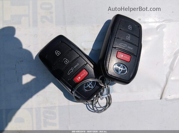 5TDACAB58RS003538 2024 TOYOTA GRAND HIGHLANDER White Widok deski rozdzielczej
