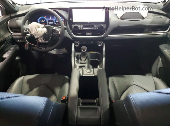 5TDACAB58TS075475 2026 TOYOTA GRAND White Вид панелі приладів