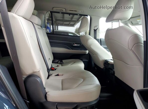 5TDACAB5XTS100716 2026 TOYOTA GRAND Gray Rear interior view