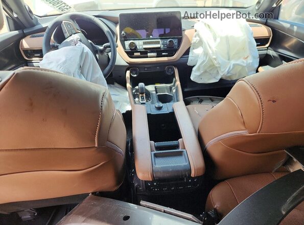 5TDADAB53TS032546 2026 TOYOTA GRAND Gray Առջևի վահանակի տեսք