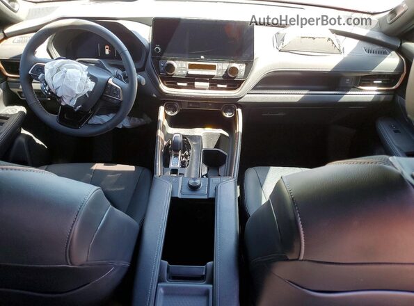 5TDADAB55TS044732 2026 TOYOTA GRAND Red Առջևի վահանակի տեսք