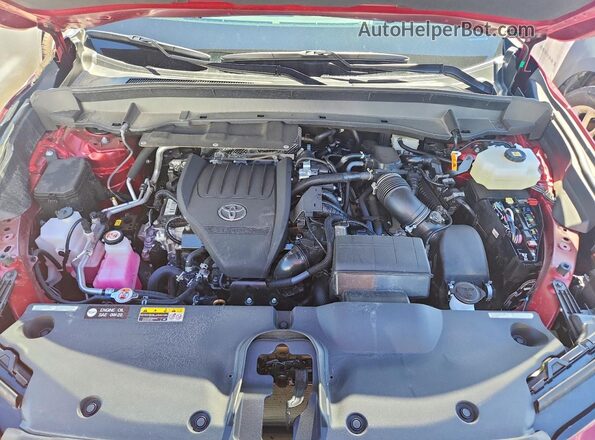 5TDADAB59TS033166 2026 TOYOTA GRAND Red ძრავის განყოფილების ხედი