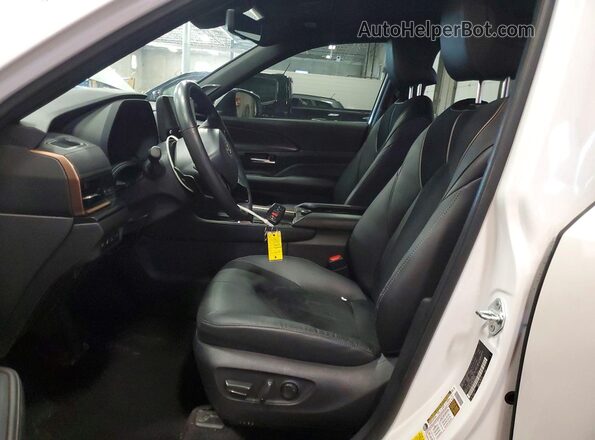 5TDADAB5XRS003019 2024 TOYOTA GRAND White Вид салону спереду