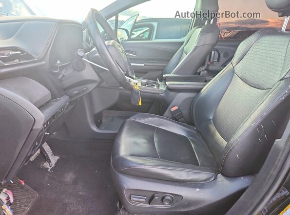 5TDASKFC0NS042393 2022 TOYOTA SIENNA Black Front interior view