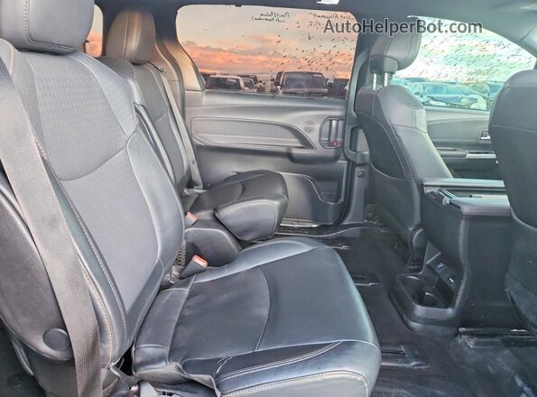 5TDASKFC0NS042393 2022 TOYOTA SIENNA Black Rear interior view