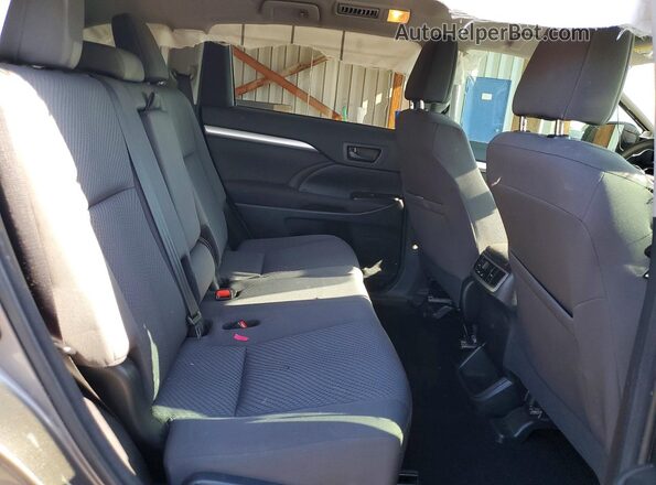 5TDBKRFH0GS296259 2016 TOYOTA HIGHLANDER Gray Rear interior view