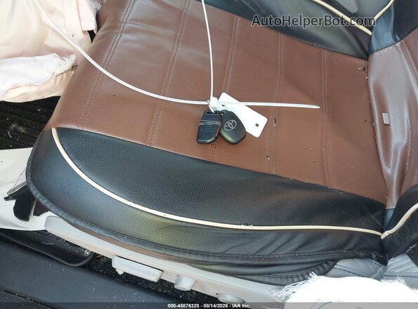 5TDBKRFH1GS262847 2016 TOYOTA HIGHLANDER Черный Вид панели приборов
