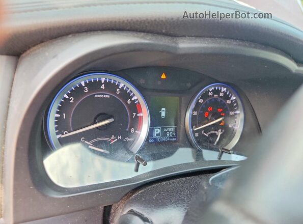 5TDBKRFH3GS235374 2016 TOYOTA HIGHLANDER Темно-бордовый Вид щитка приборов