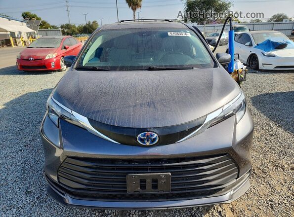 5TDBRKEC0SS247693 2025 TOYOTA SIENNA Gray Вид спереду