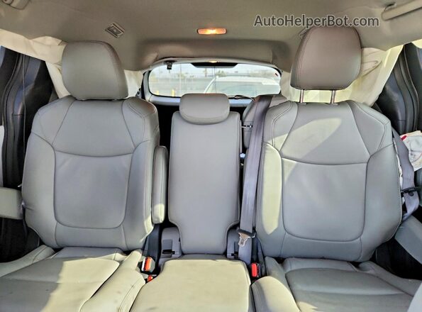 5TDBRKEC0SS247693 2025 TOYOTA SIENNA Gray Вид задніх сидінь
