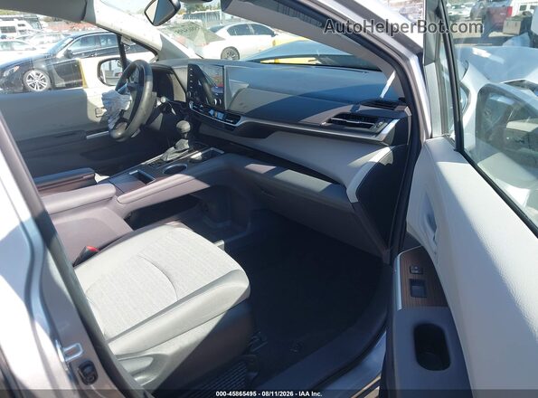5TDBRKEC5RS217924 2024 TOYOTA SIENNA Gray წინა სალონის ხედი