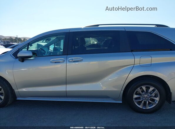 5TDBRKEC5RS217924 2024 TOYOTA SIENNA Gray 