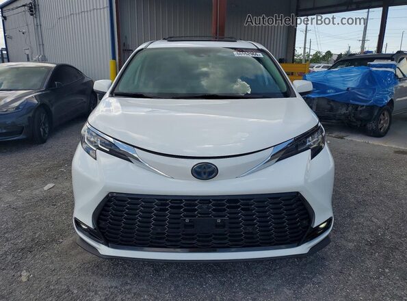 5TDBRKEC6MS028482 2021 TOYOTA SIENNA White Widok deski rozdzielczej