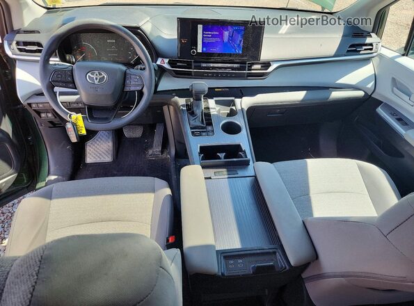 5TDBRKEC8SS240846 2025 TOYOTA SIENNA Green Dashboard view