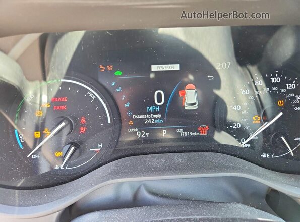 5TDBRKEC8SS240846 2025 TOYOTA SIENNA Green Instrument cluster view