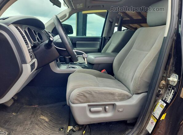 5TDBY5G12GS128096 2016 TOYOTA SEQUOIA Black Вид салону спереду
