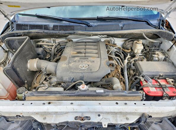 5TDBY5G14JS160264 2018 TOYOTA SEQUOIA White Engine compartment view