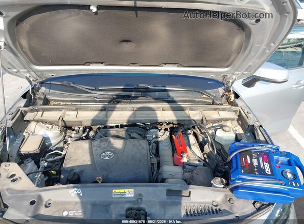 5TDBZRBH9MS559443 2021 TOYOTA HIGHLANDER Silver Widok z tyłu