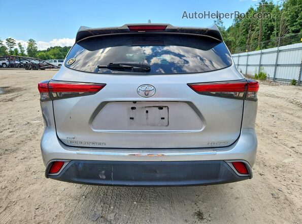 5TDBZRBHXLS015693 2020 TOYOTA HIGHLANDER Серебряный Вид сзади