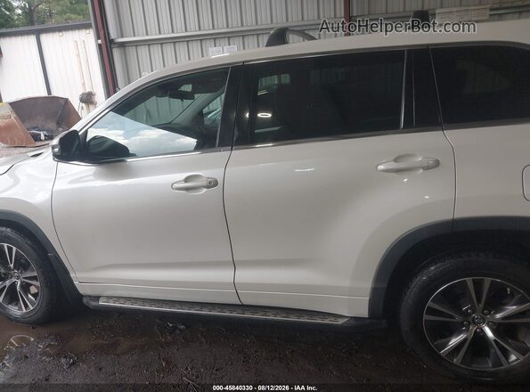 5TDBZRFH0HS366078 2017 TOYOTA HIGHLANDER White 