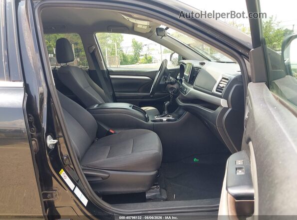 5TDBZRFH0HS378215 2017 TOYOTA HIGHLANDER Черный Вид салона спереди