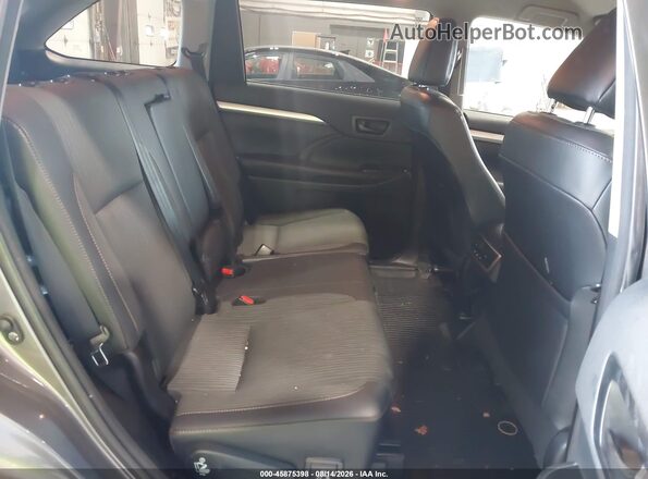5TDBZRFH0JS814146 2018 TOYOTA HIGHLANDER Gray Widok naklejki z numerem VIN