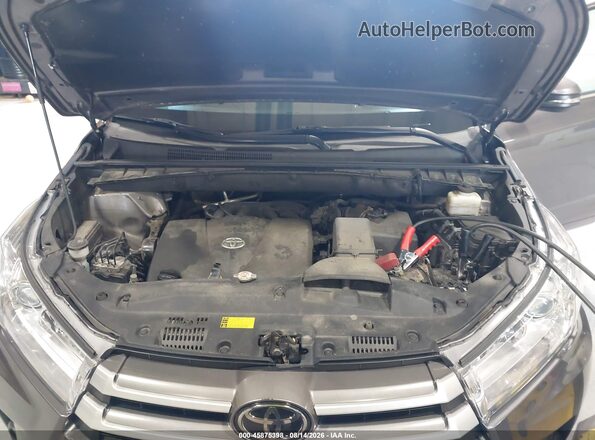 5TDBZRFH0JS814146 2018 TOYOTA HIGHLANDER Gray Widok z tyłu