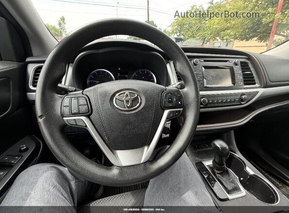 5TDBZRFH1JS883847 2018 TOYOTA HIGHLANDER Black უკანა სალონის ხედი