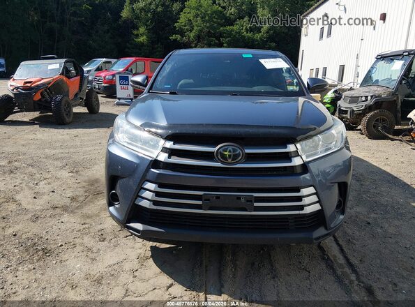 5TDBZRFH2JS868287 2018 TOYOTA HIGHLANDER Blue Widok wnętrza z tyłu
