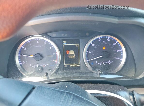 5TDBZRFH5KS967901 2019 TOYOTA HIGHLANDER Silver Սարքավորումների վահանակի տեսք