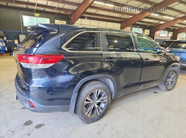 5TDBZRFH6JS808738 2018 TOYOTA HIGHLANDER Черный Задняя правая четверть