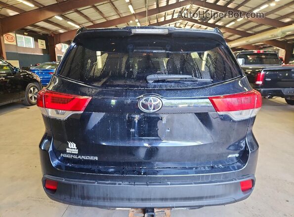 5TDBZRFH6JS808738 2018 TOYOTA HIGHLANDER Черный Вид сзади
