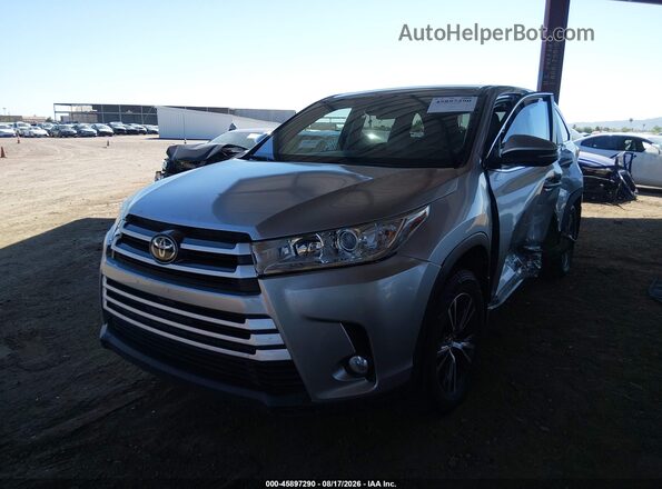5TDBZRFH8HS429041 2017 TOYOTA HIGHLANDER Серебряный Передняя левая четверть