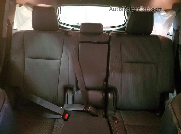 5TDBZRFH8JS827579 2018 TOYOTA HIGHLANDER Black Vista de los asientos traseros
