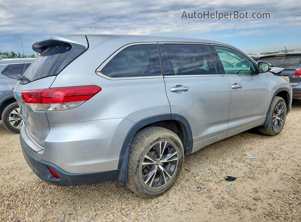 5TDBZRFH9JS834346 2018 TOYOTA HIGHLANDER Silver Tył prawy