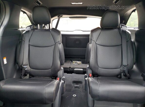 5TDCSKFC0TS229042 2026 TOYOTA SIENNA Gray Vista de los asientos traseros