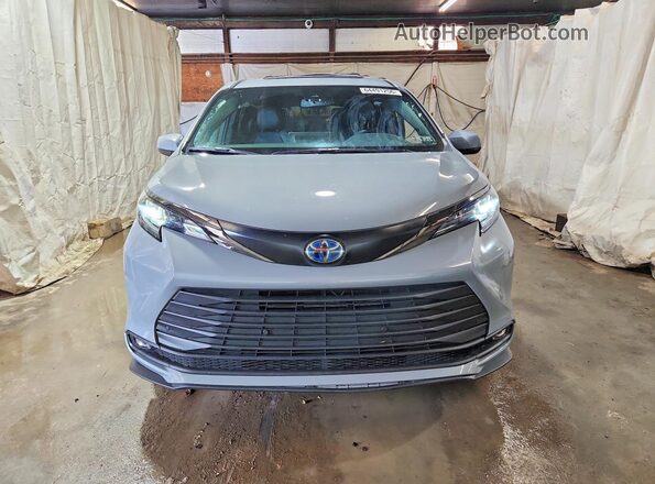 5TDCSKFC6RS143744 2024 TOYOTA SIENNA Gray Widok z przodu