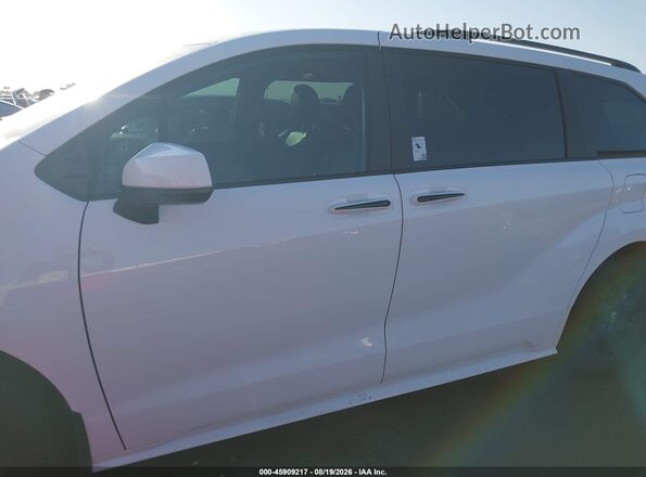 5TDCSKFC8TS252925 2026 TOYOTA SIENNA Белый Панорамный вид салона 360°