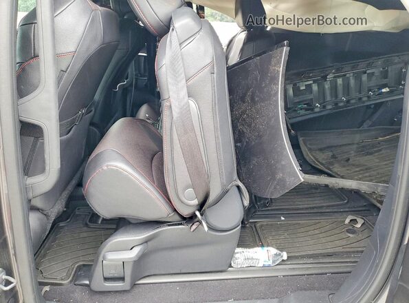 5TDCSKFCXSS223568 2025 TOYOTA SIENNA Gray უკანა სალონის ხედი