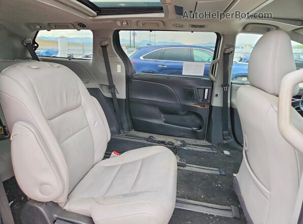 5TDDK3DC7GS136747 2016 TOYOTA SIENNA Белый Вид задней части салона