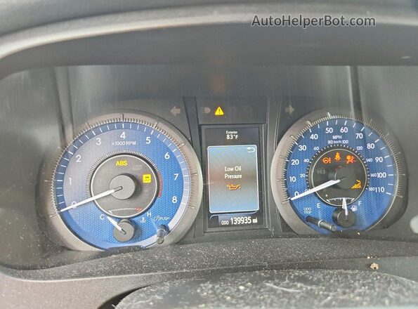 5TDDK3DC7GS139390 2016 TOYOTA SIENNA White Instrument cluster view